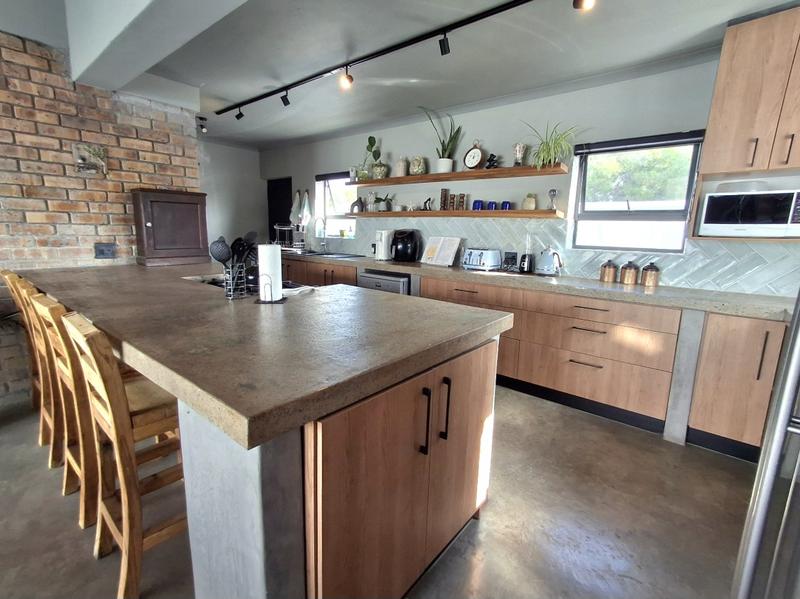 4 Bedroom Property for Sale in Shelley Point Western Cape